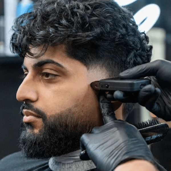 Skin Fade vs Taper Fade: What's the Difference?
